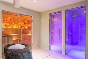 Pine Cliffs Ocean Suites, a Luxury Collection Resort & Spa