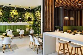 Pine Cliffs Ocean Suites, a Luxury Collection Resort & Spa