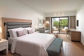Pine Cliffs Ocean Suites, a Luxury Collection Resort & Spa