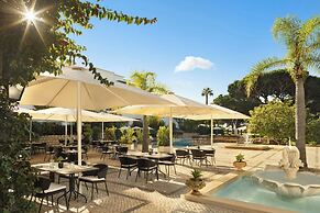 Pine Cliffs Ocean Suites, a Luxury Collection Resort & Spa