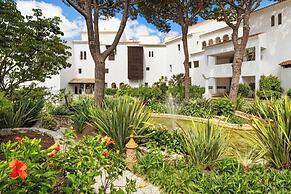 Pine Cliffs Ocean Suites, a Luxury Collection Resort & Spa