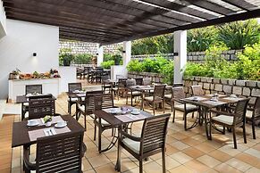 Pine Cliffs Ocean Suites, a Luxury Collection Resort & Spa