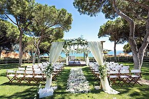 Pine Cliffs Ocean Suites, a Luxury Collection Resort & Spa