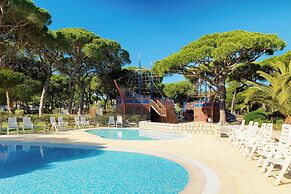 Pine Cliffs Ocean Suites, a Luxury Collection Resort & Spa