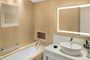 Pine Cliffs Ocean Suites, a Luxury Collection Resort & Spa