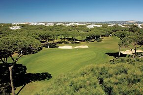 Pine Cliffs Ocean Suites, a Luxury Collection Resort & Spa