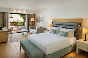 Pine Cliffs Ocean Suites, a Luxury Collection Resort & Spa