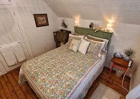 Seaweed and Sod Farm Bed & Breakfast