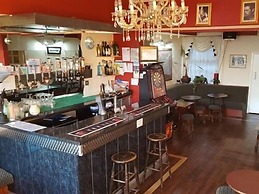 The Hollingdales Hotel