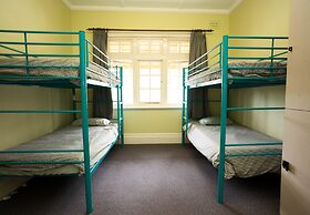 YHA Newcastle Beach