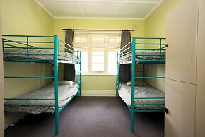 YHA Newcastle Beach
