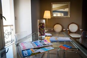 Holidays2Malaga Cathedral Apartments