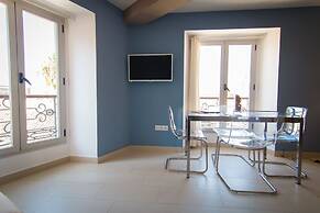 Holidays2Malaga Cathedral Apartments