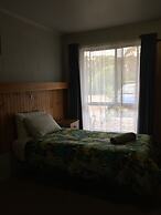 Eden Golf View Motel