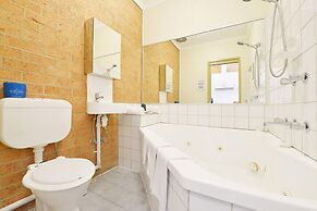 Cranbourne Motor Inn