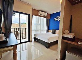 The Sixteenth Naiyang Beach Hotel