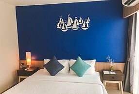 The Sixteenth Naiyang Beach Hotel