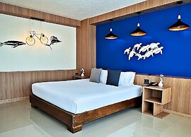 The Sixteenth Naiyang Beach Hotel