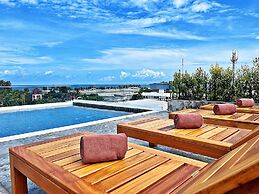 The Sixteenth Naiyang Beach Hotel