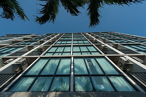 The Sixteenth Naiyang Beach Hotel