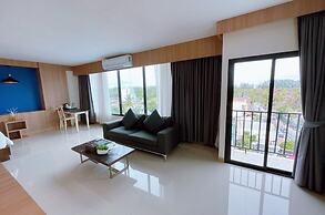 The Sixteenth Naiyang Beach Hotel