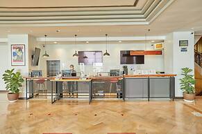 The Royal City Hotel