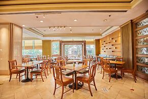 The Royal City Hotel