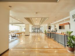 The Royal City Hotel