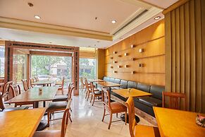 The Royal City Hotel