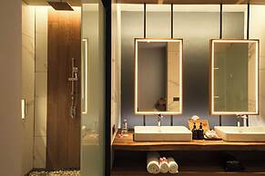 Katamaran Hotel & Resort Lombok