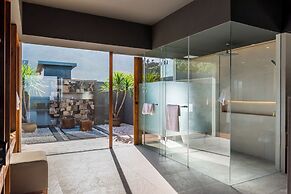 Katamaran Hotel & Resort Lombok