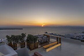 Oia Mansion