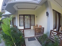 Coral Beach 2 Bungalow