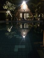 Coral Beach 2 Bungalow