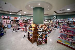 Holiday World Resort