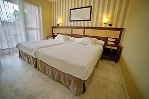 Holiday World Resort