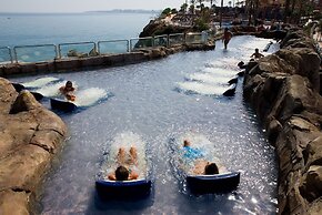 Holiday World Resort