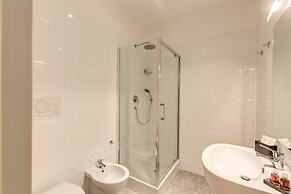 Grand Tour Rome Suites - Liberty Collection