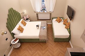 Grand Tour Rome Suites - Liberty Collection