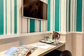 Grand Tour Rome Suites - Liberty Collection