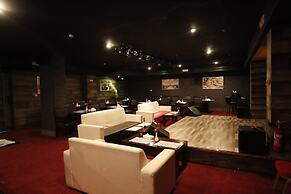 Crystal Palace Hotel