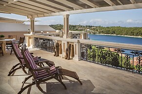 Faros Residence - Adults Only