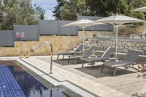 Faros Residence - Adults Only