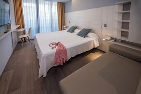 Hotel GHT Sa Riera