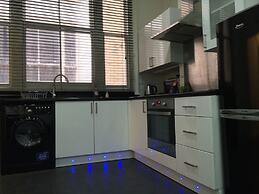 London Continental Hotel