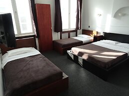 London Continental Hotel