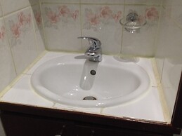 London Continental Hotel