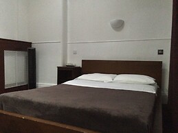 London Continental Hotel