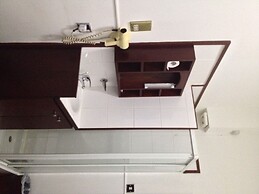 London Continental Hotel