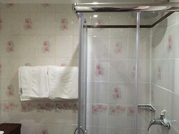 London Continental Hotel